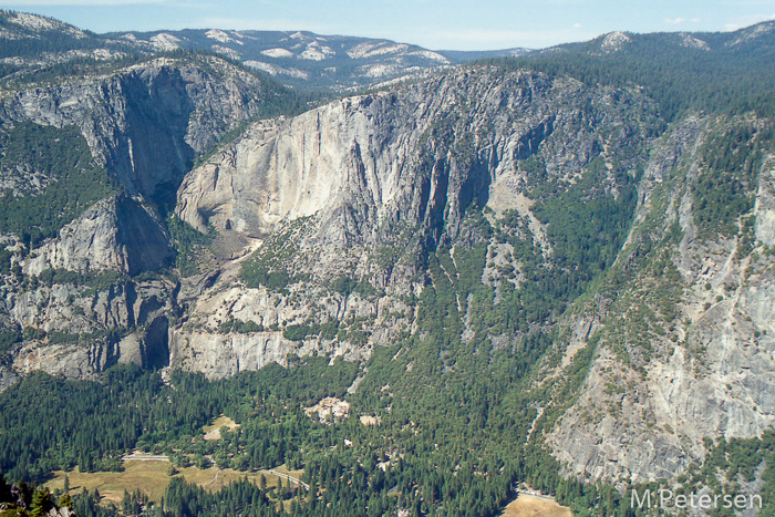 Upper and Lower Yosemite Falls , Glacier Point - Yosemite Nationalpark