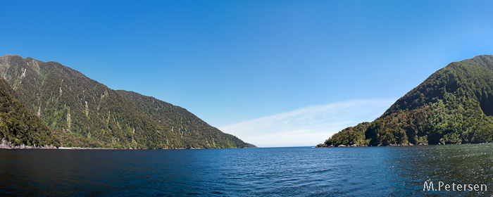 Öffnung des Fjordes zur Tasmansee - Milford Sound