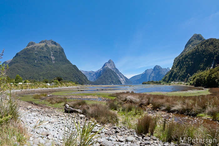 Milford Foreshore Walk - Milford Sound