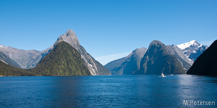 Sinbad Gully, Mitre Peak, The Elephant, The Lion, Harrison Cove und Mt. Pembroke - Milford Sound