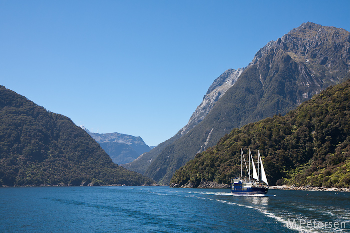 Öffnung des Fjordes zur Tasmansee - Milford Sound