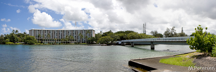 Blick von Coconut Island zum Castle Hilo Hawaiian Hotel - Big Island