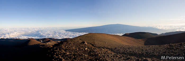 Blick vom Gipfel des Mauna Kea zum Mauna Loa - Big Island