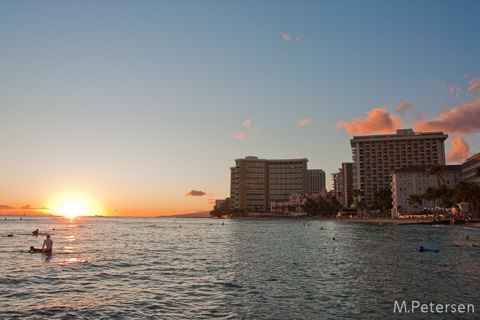 Sonnenuntergang am Waikiki Beach - Oahu