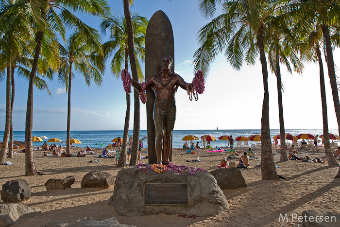 Duke Paoa Kahanamoku, Waikiki Beach - Oahu