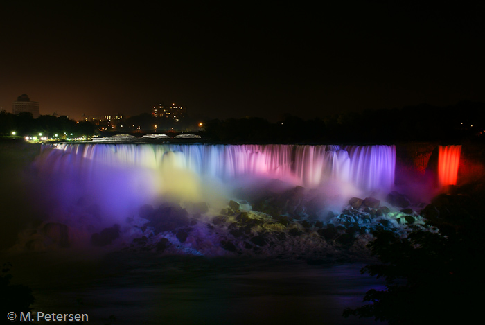 Illuminierte American Falls - Niagara Fälle