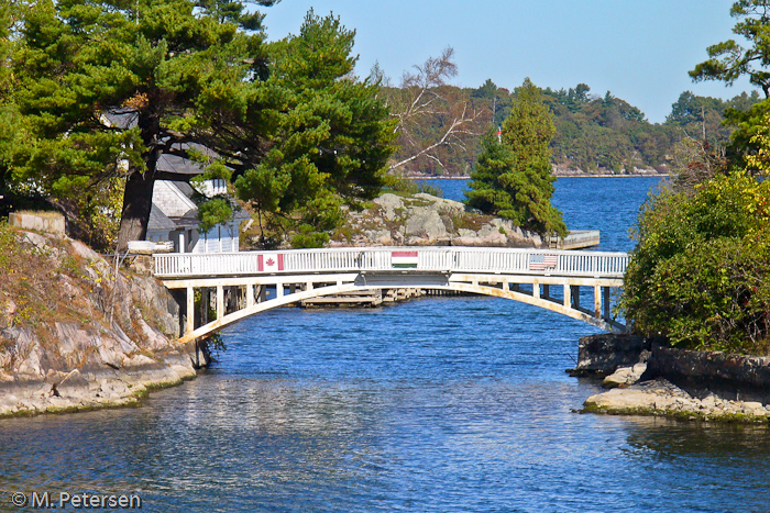 Zavikon Island mit der kleinsten int. Brücke - St. Lorenz Strom